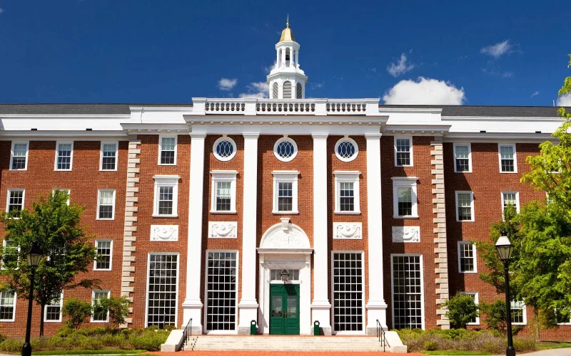 college_1090_29-15_00_o-HARVARD-UNIVERSITY-BUILDING-facebook